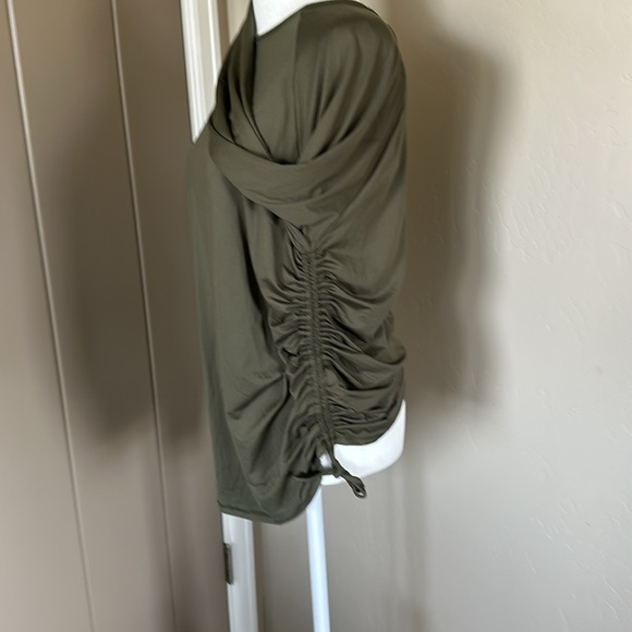 Under armour workout tunic - Picture 2 of 6